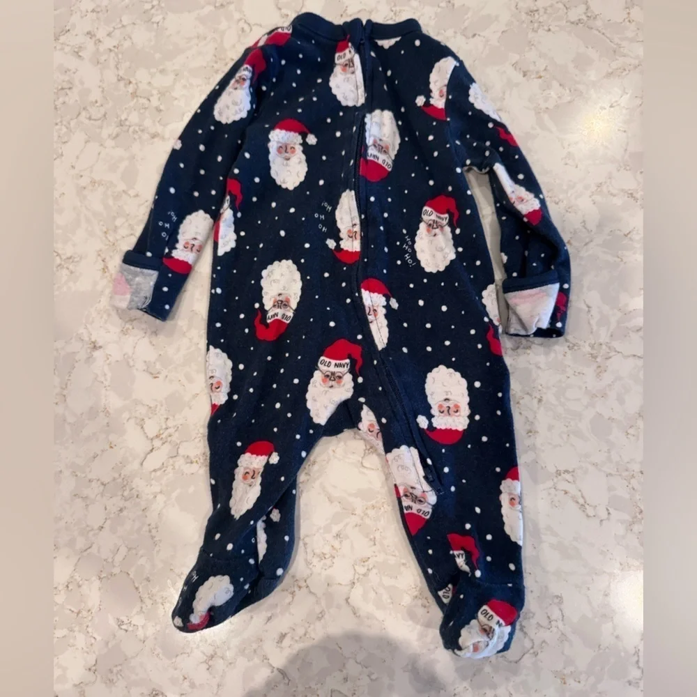Christmas Old Navy Santa Print Kids One Piece Pajama 0-3 months